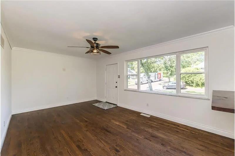 4310 Exeter Ave - Photo 4 of 19