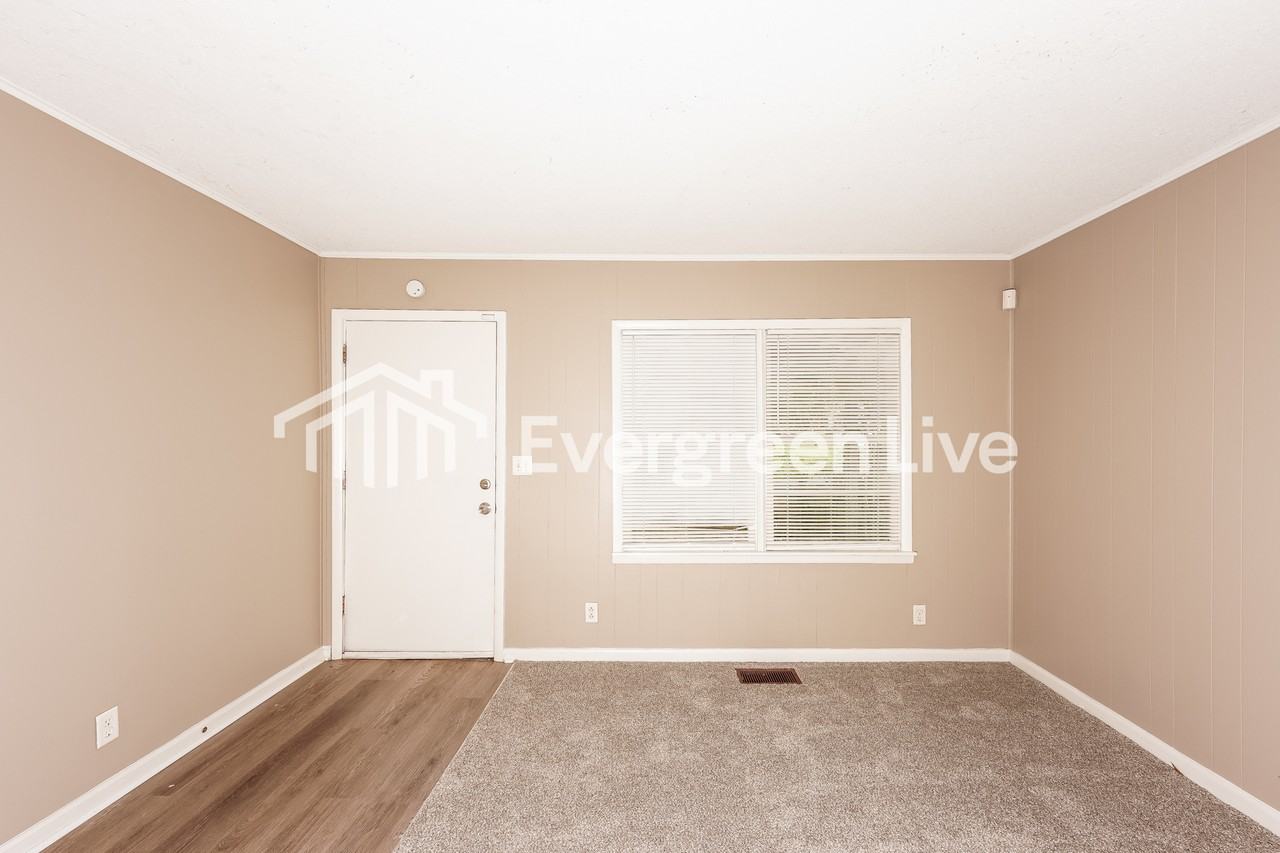1635 Cherry Ave - Photo 3 of 15
