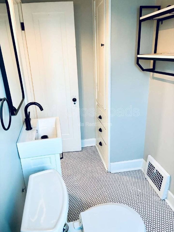 3495 W 98th St #2 - Photo 4 of 10