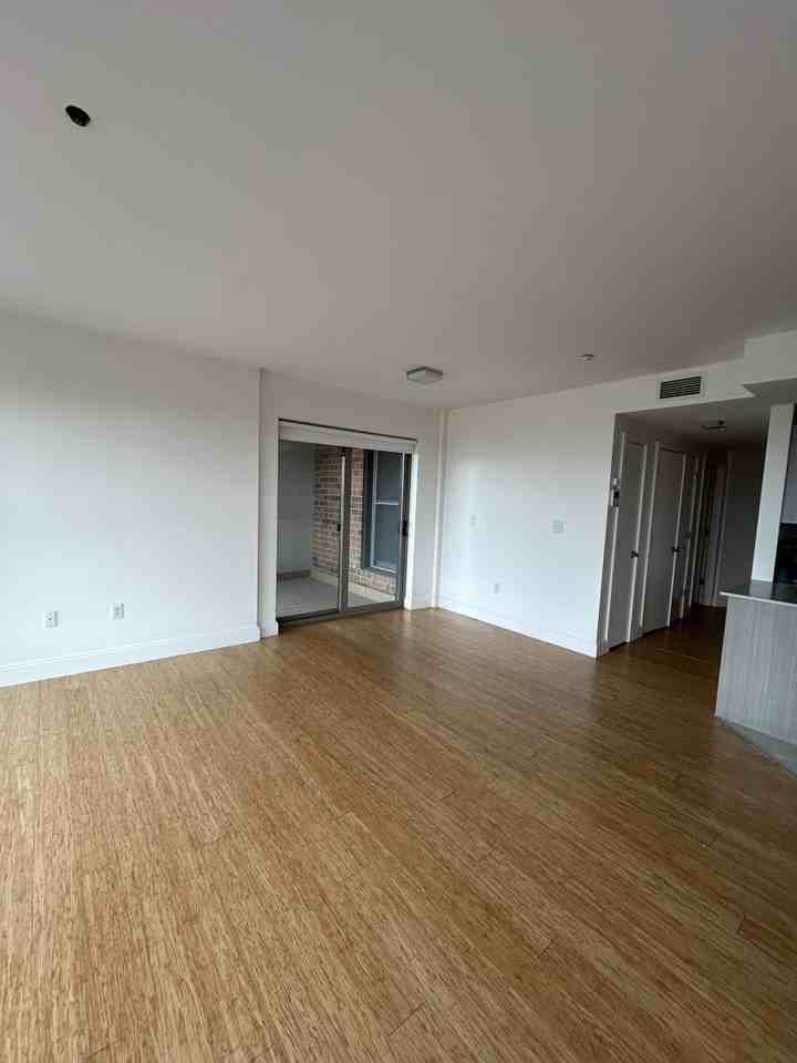 40 Malvern St #401 - Photo 3 of 12