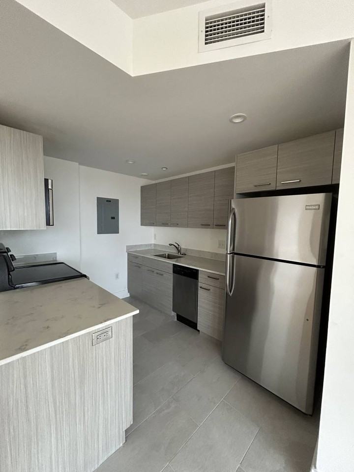 40 Malvern St #401 - Photo 5 of 12