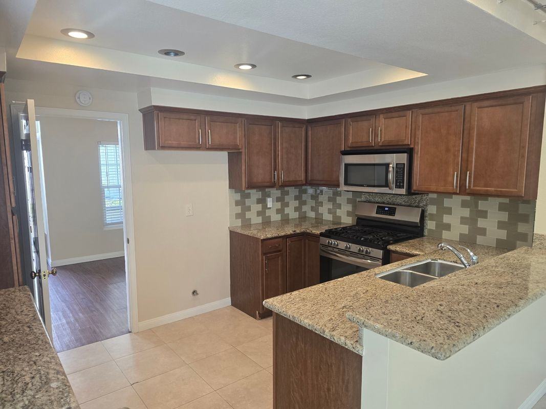 51 Dartmouth - Photo 3 of 3