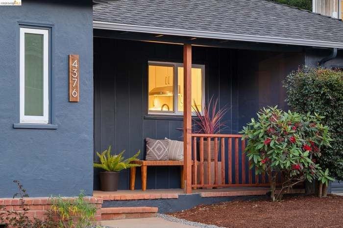 4376 39th Ave - Photo 2 of 45