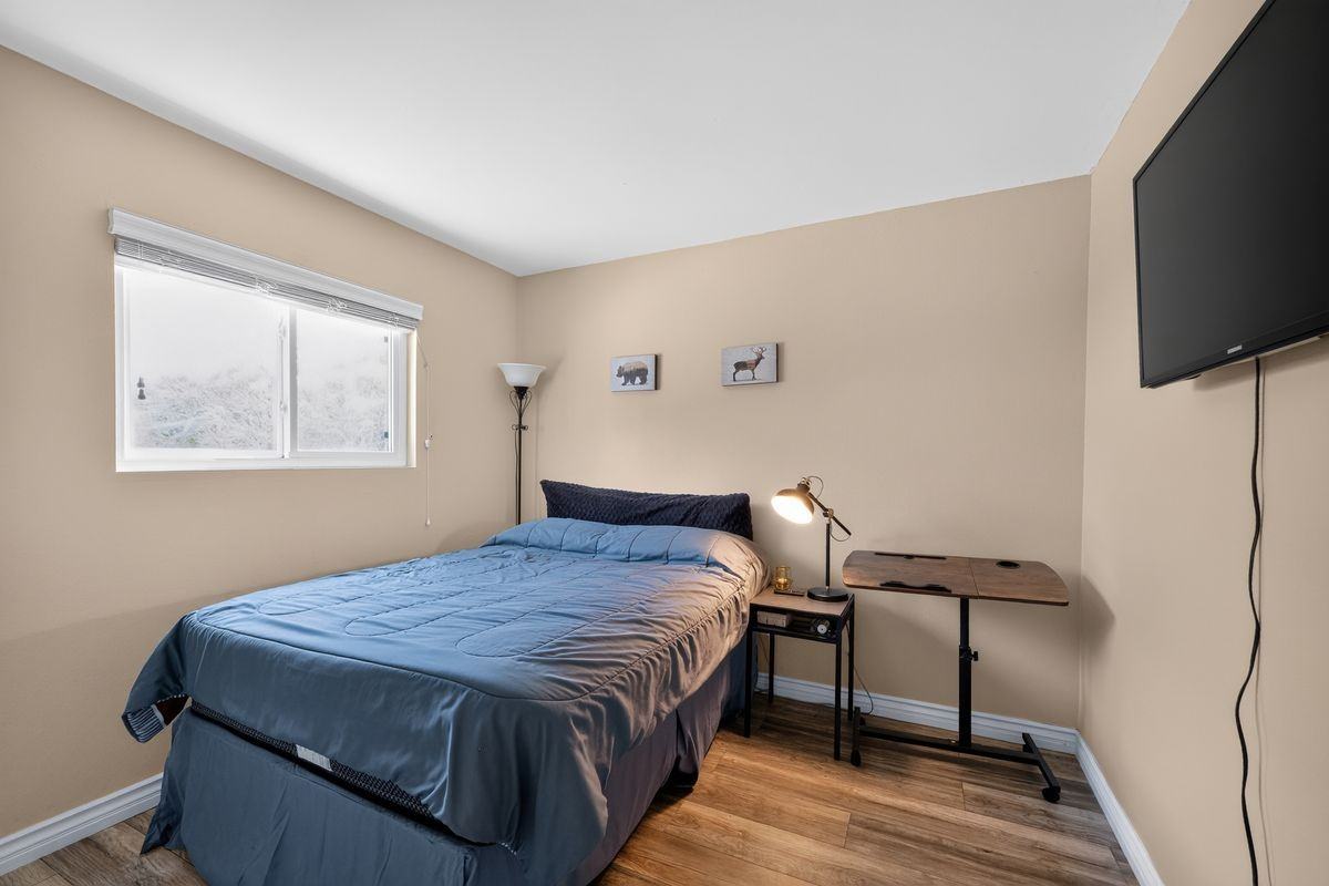 3151 Magellan St - Photo 4 of 33