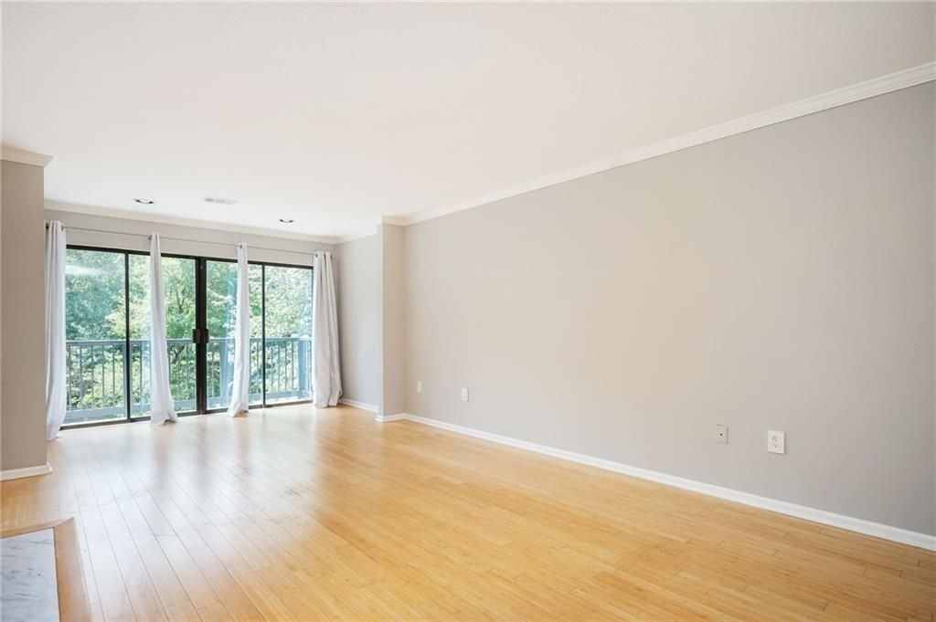 4303 Pine Heights Dr Ne - Photo 5 of 18