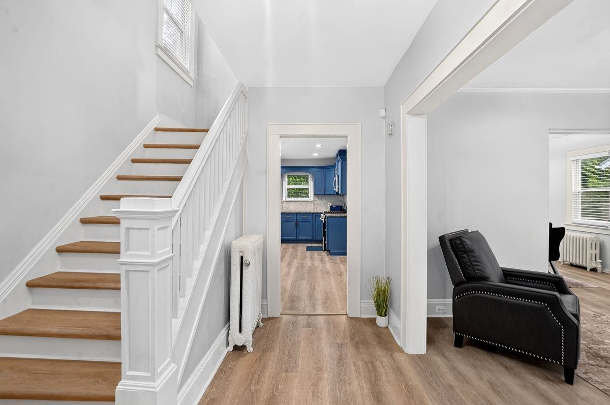 639 Walsh Ave - Photo 3 of 15