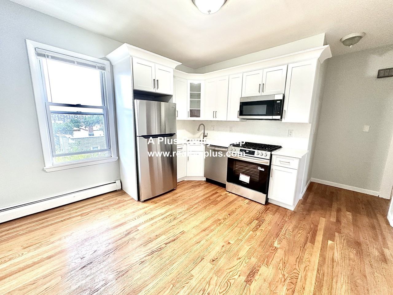 Buckley Ave #2 - Photo 3 of 15