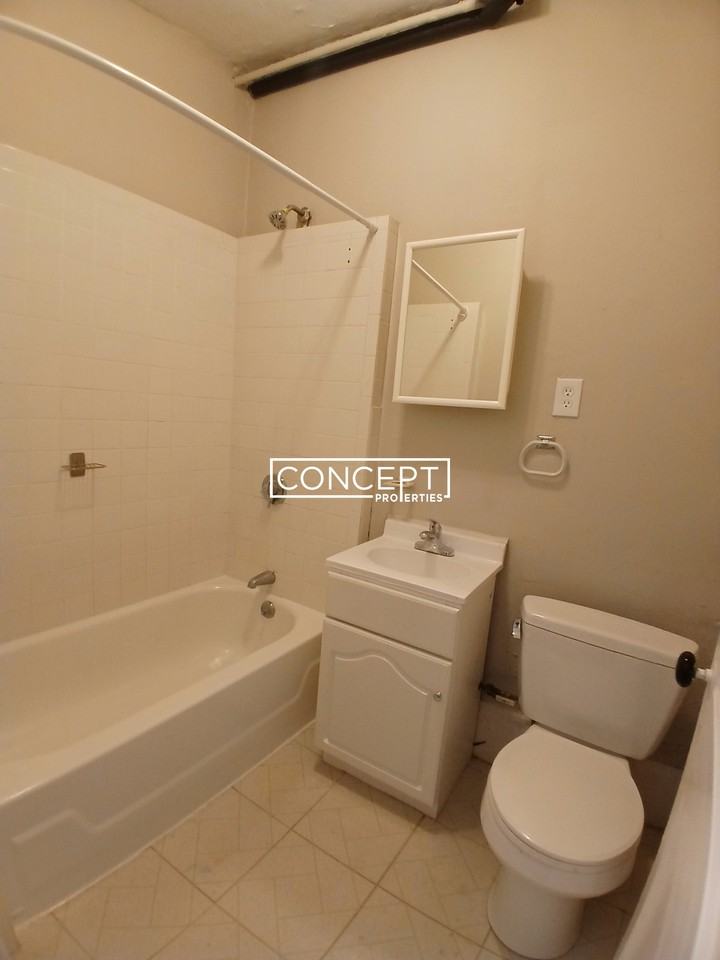 9 Sewall Ave #1 - Photo 4 of 5