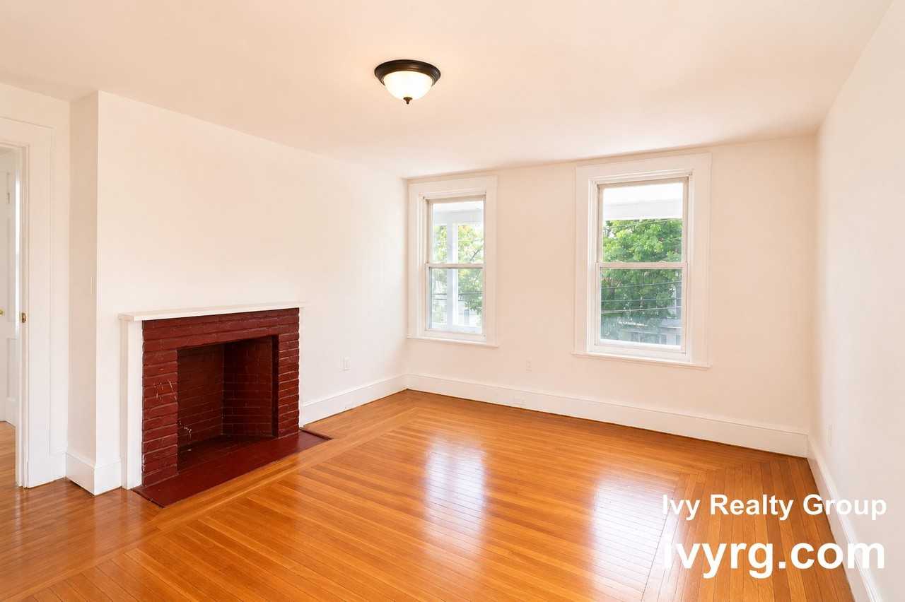 23 Mount Vernon St #2 - Photo 7 of 23