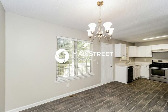 377 Johnstons Dr - Photo 5 of 17