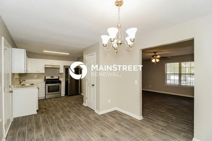 377 Johnstons Dr - Photo 6 of 17