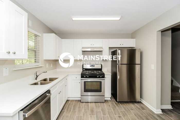 377 Johnstons Dr - Photo 7 of 17