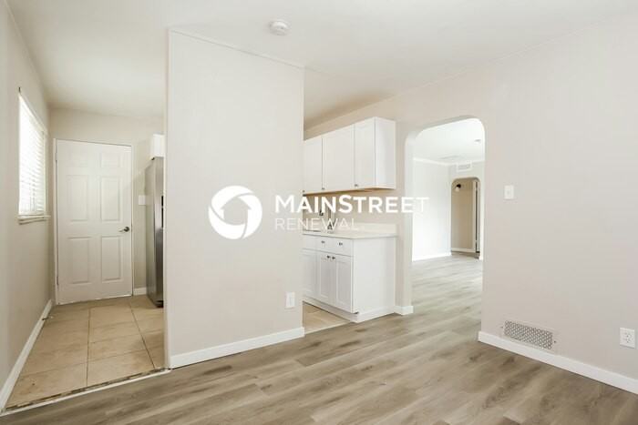9171 Vine St - Photo 6 of 16