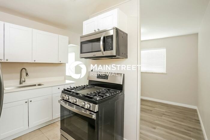 9171 Vine St - Photo 7 of 16