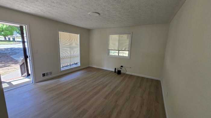 6186 Green Acres Dr Sw - Photo 2 of 8