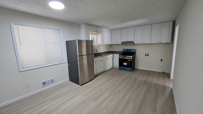 6186 Green Acres Dr Sw - Photo 3 of 8
