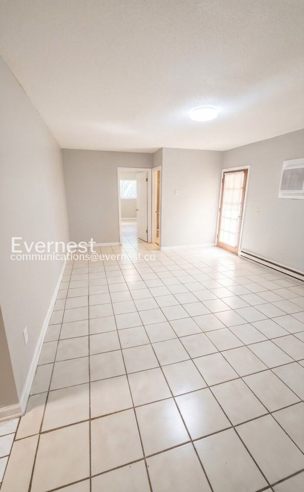 1841 Dana Ln - Photo 7 of 24