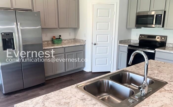 6680 Hollywood Ave - Photo 5 of 31