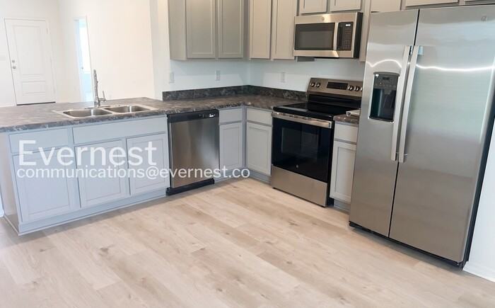 6648 Hollywood Ave - Photo 5 of 23