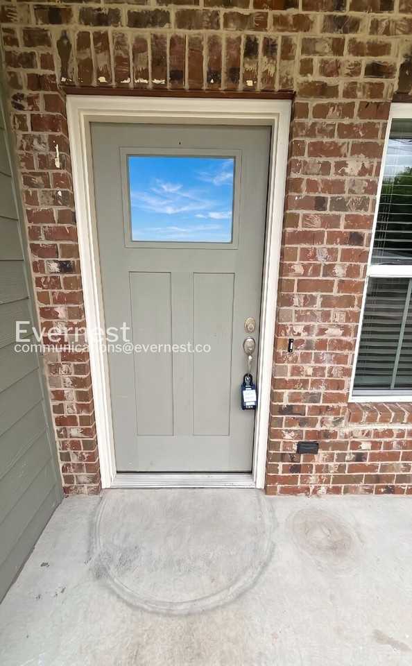 5312 Roosevelt Rd - Photo 3 of 31