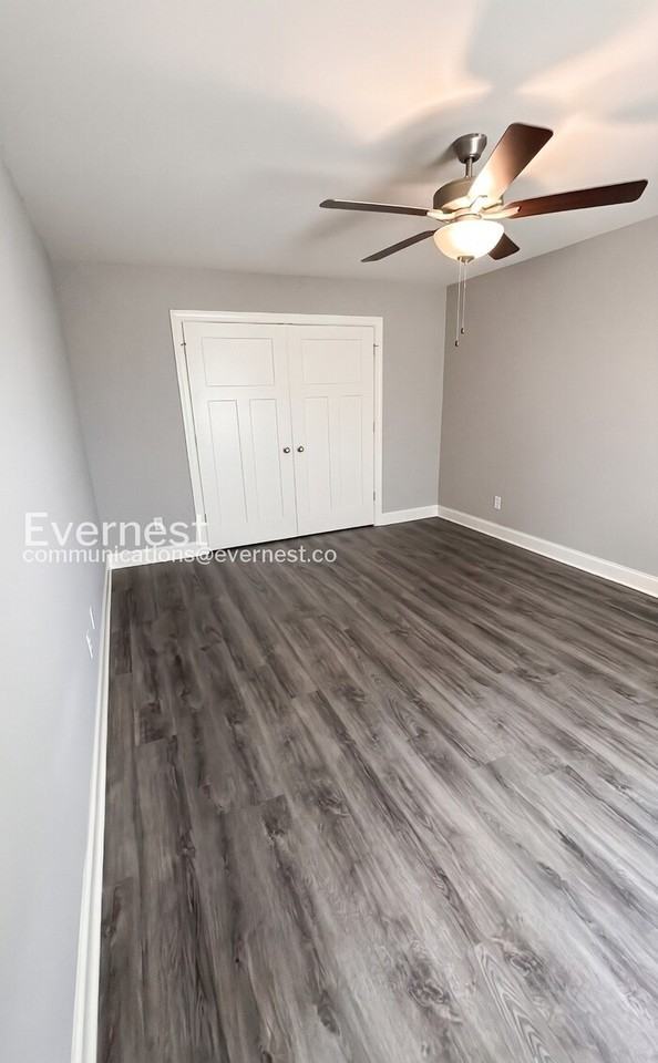 5312 Roosevelt Rd - Photo 7 of 31