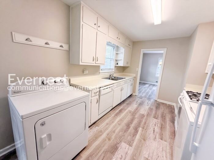 106 Acton Ave - Photo 2 of 26