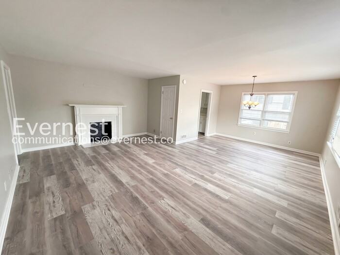 106 Acton Ave - Photo 6 of 26