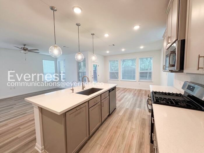 1517 Iberville Dr - Photo 4 of 21