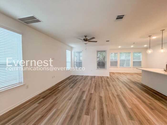 1517 Iberville Dr - Photo 6 of 21