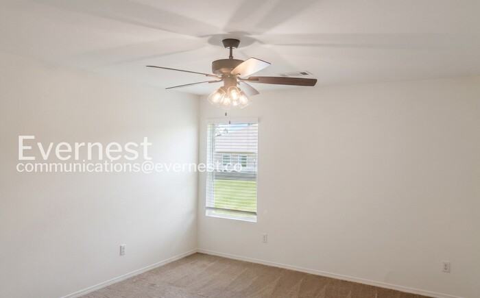 6681 Hollywood Ave - Photo 7 of 21