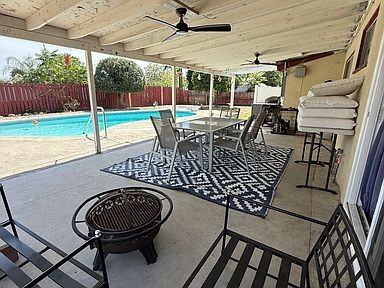 1379 East 35th Street - Photo 3 of 10