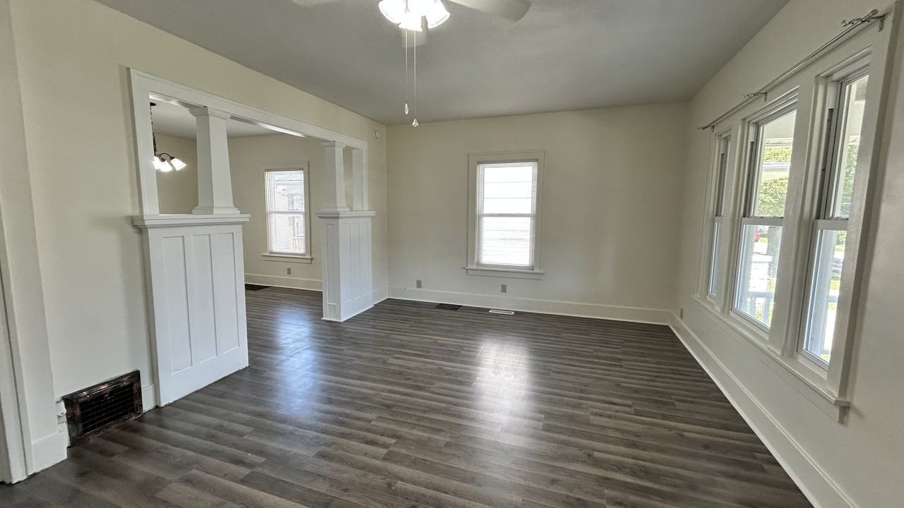 1512 42nd St #NA - Photo 2 of 20