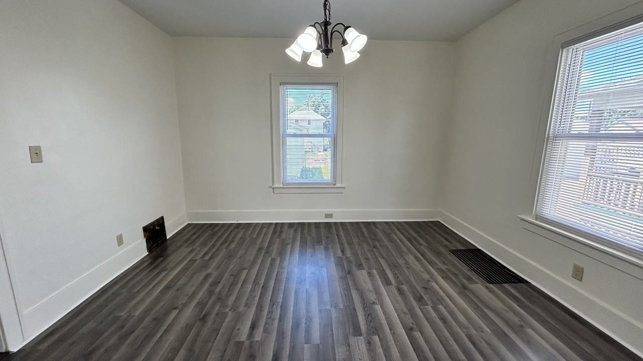 1512 42nd St #NA - Photo 5 of 20