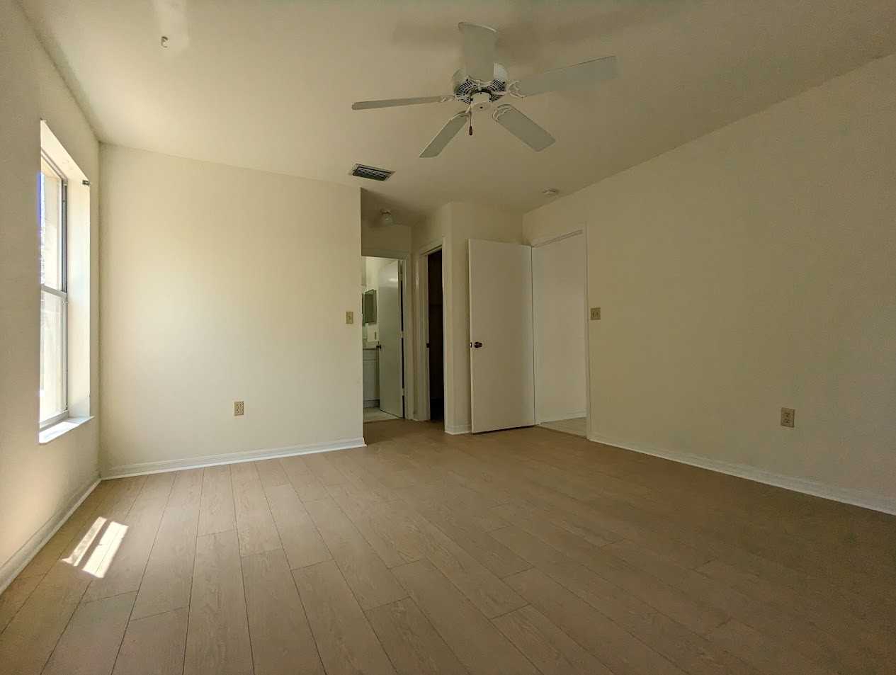 9961 Boca Ave N #NA - Photo 7 of 36