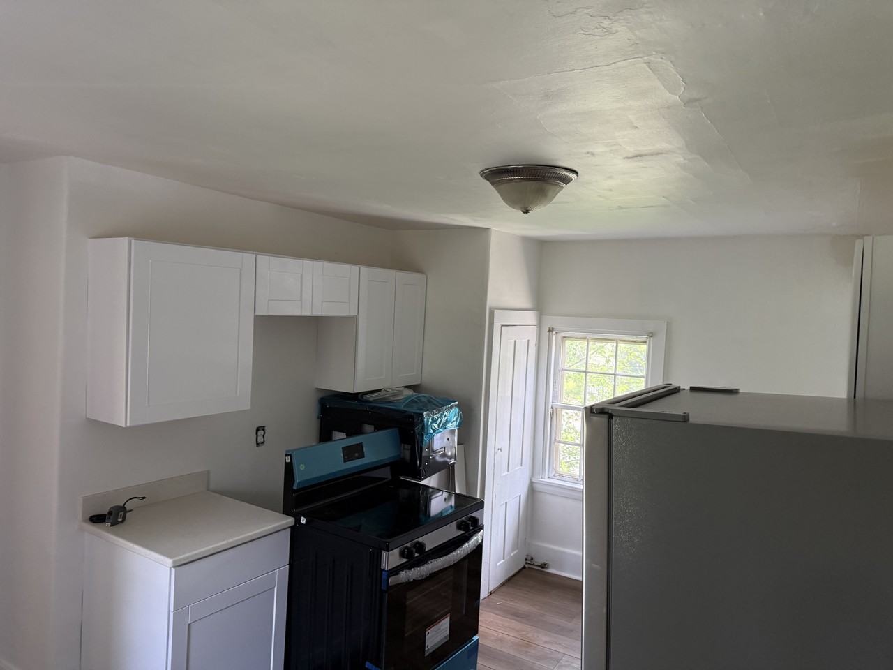 109 Elm St #1 - Photo 5 of 8