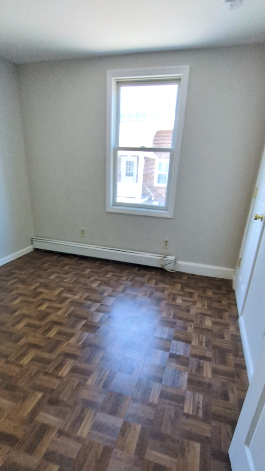 51 Gladys Ave #2A - Photo 2 of 4