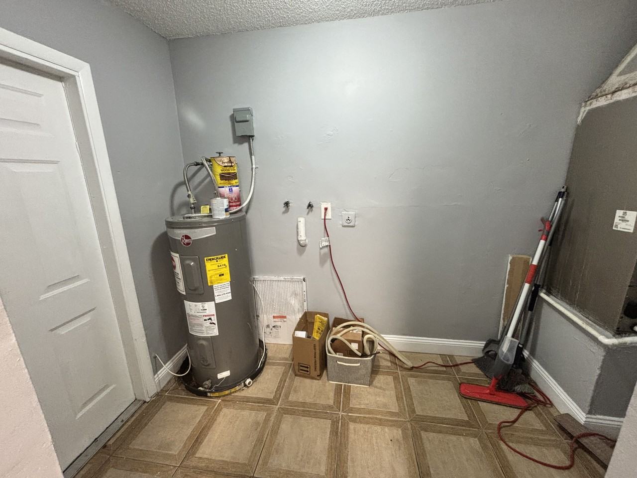 3020 Nw 23rd St #NA - Photo 5 of 31