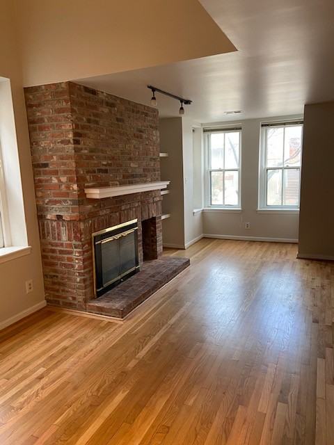 410 11th St Ne #3 - Photo 3 of 15