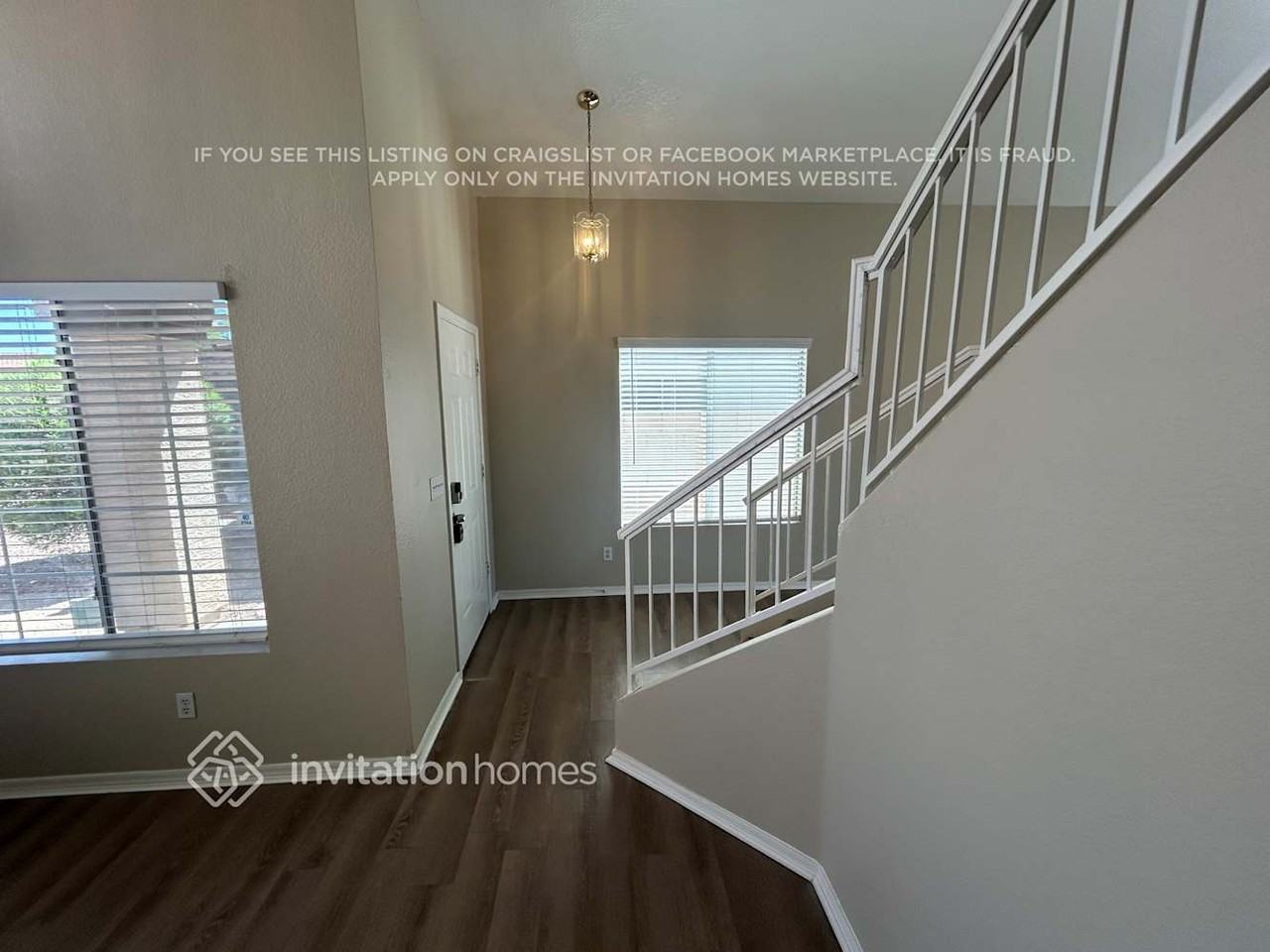 11322 W Alice Ave - Photo 4 of 27