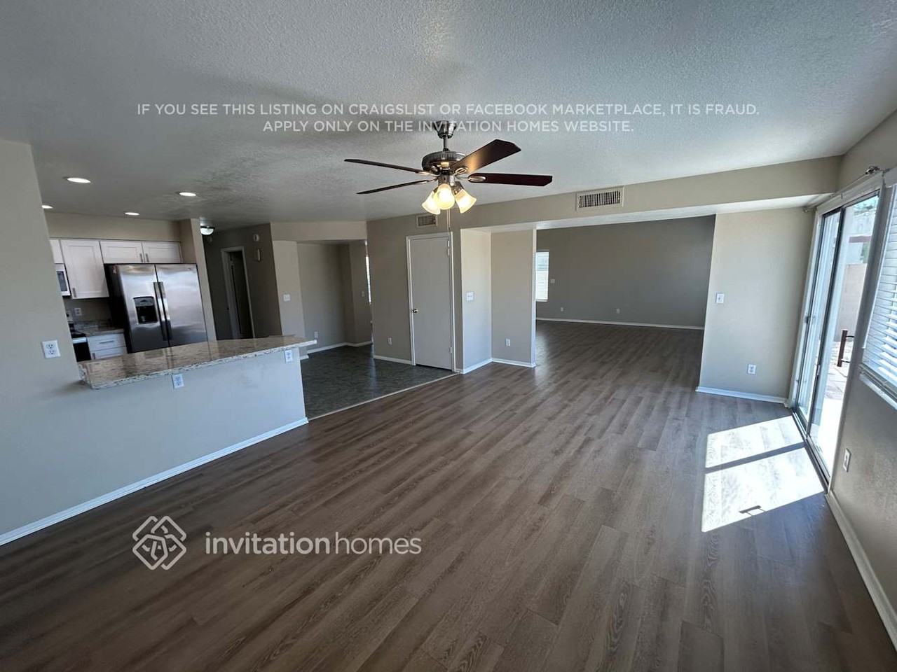 11322 W Alice Ave - Photo 7 of 27