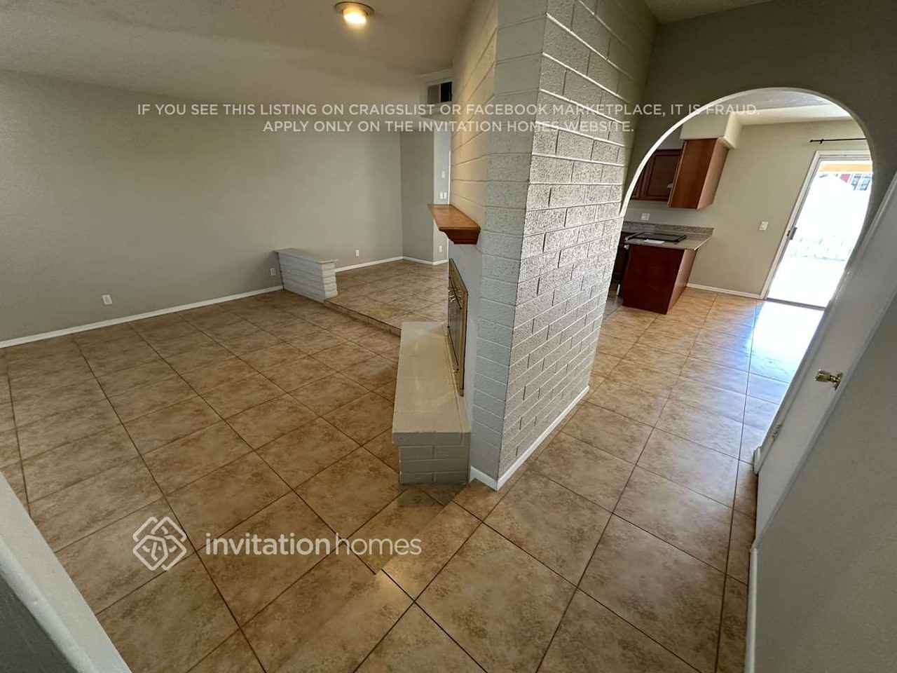 3225 S Albert Ave - Photo 2 of 17