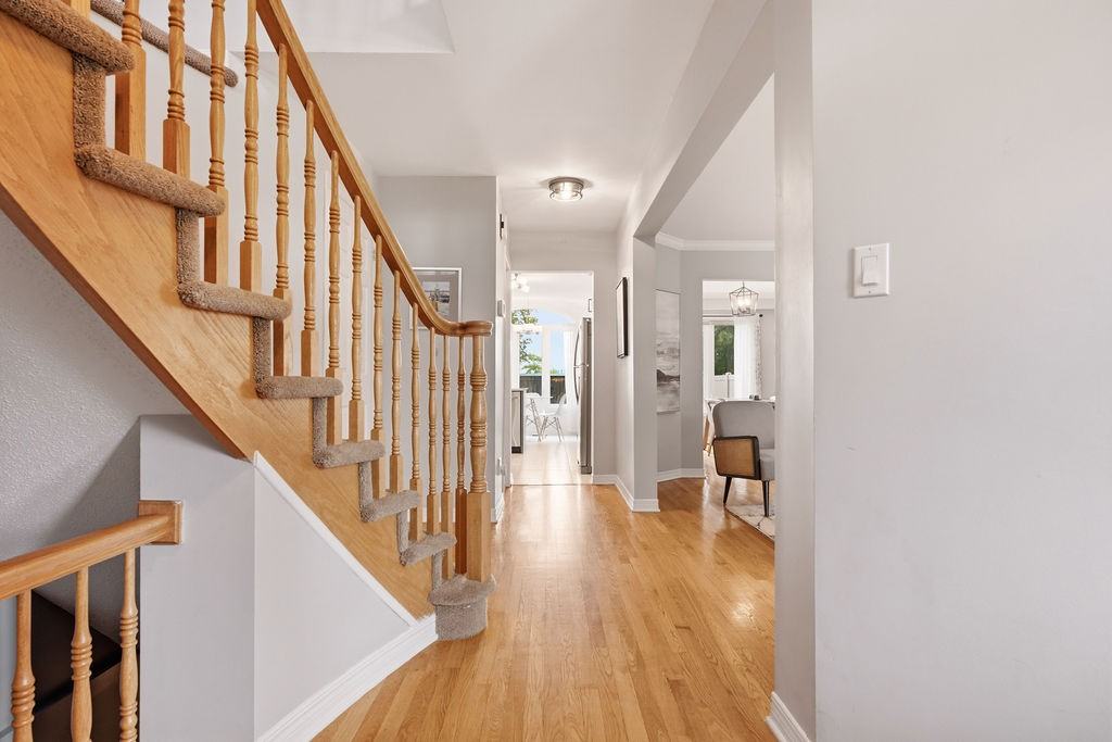 1542 Tonilee Drive - Photo 4 of 44