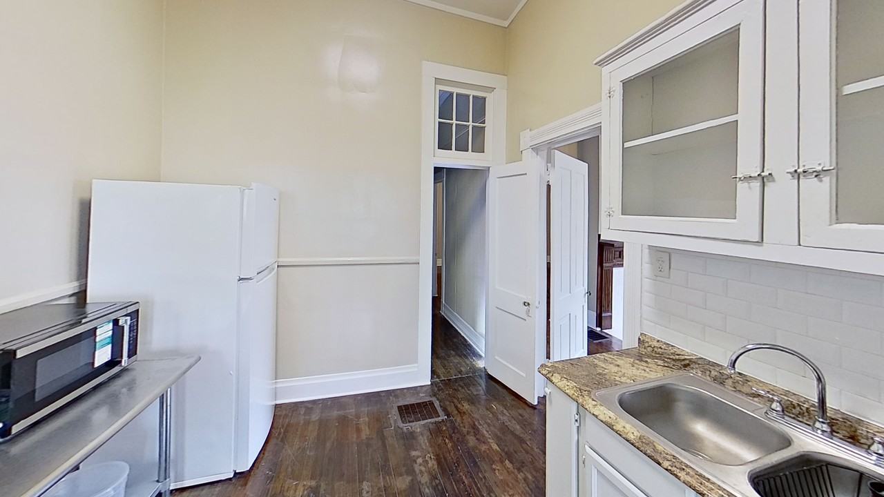 301 N Spring St #1 - Photo 5 of 5
