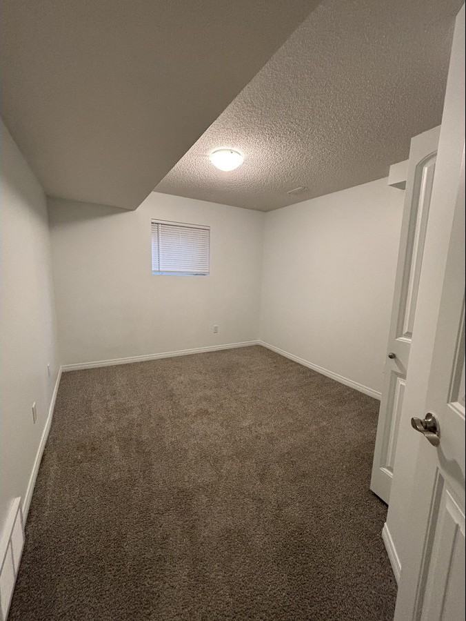 SF208 | 1 Month Free – Spacious 3 Bedroom Basement Suite – North Edmonton - Photo 5 of 19