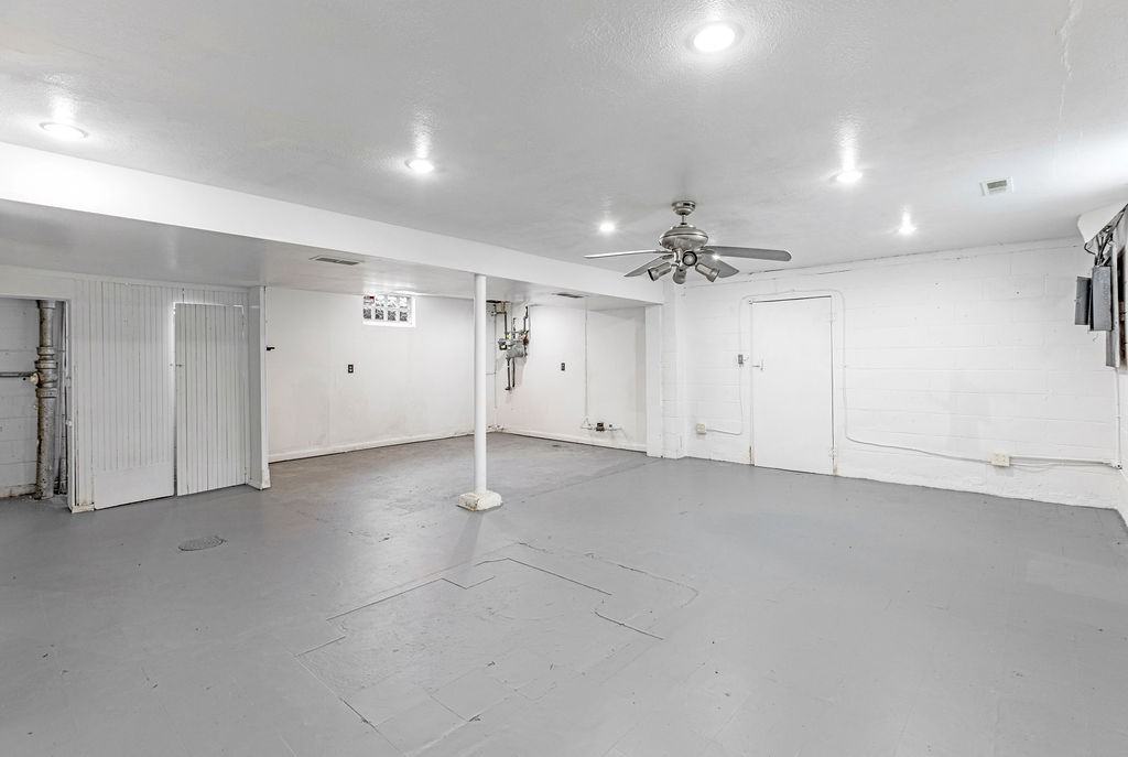 6426 Betts Ave #1 - Photo 7 of 10