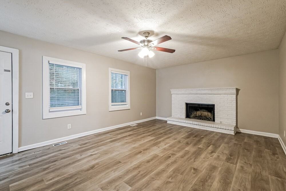 1910 Meadowchase Ct - Photo 6 of 18