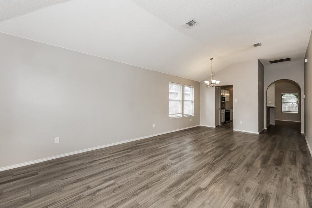 706 Langford Dr - Photo 5 of 16