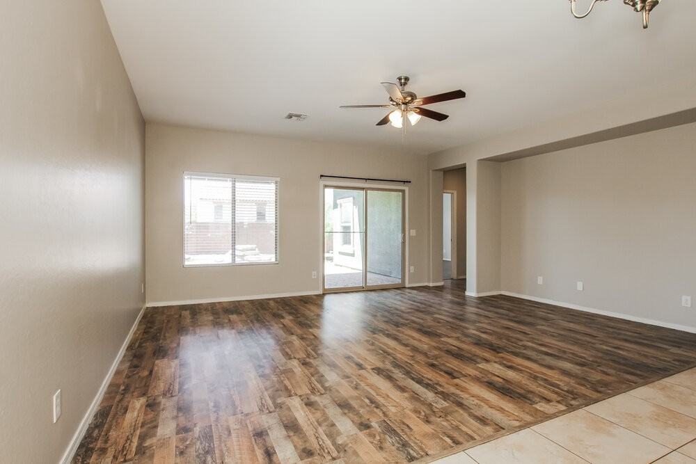 23851 W Gibson Ln - Photo 3 of 16