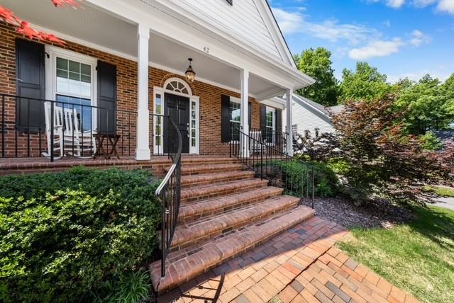 42 Cheswick Pl #1 - Photo 3 of 20