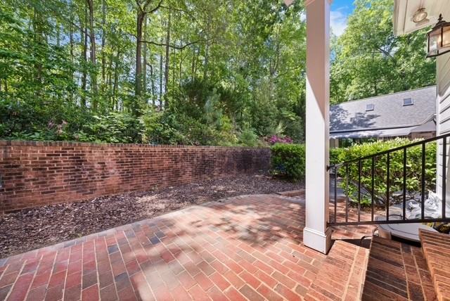 42 Cheswick Pl #1 - Photo 4 of 20